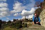 30 Vista sul Tempio dei Caduti di via Sudorno